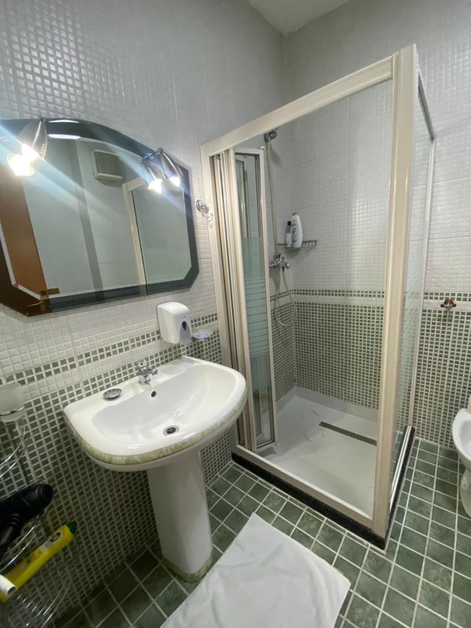 Rtsh Apartment Tirana Exterior photo